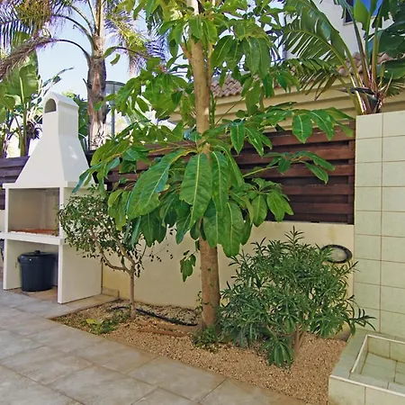 Isadora * Paralimni